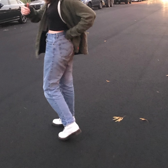 Meet your Posher, Kelsey - Picture 4 of 4